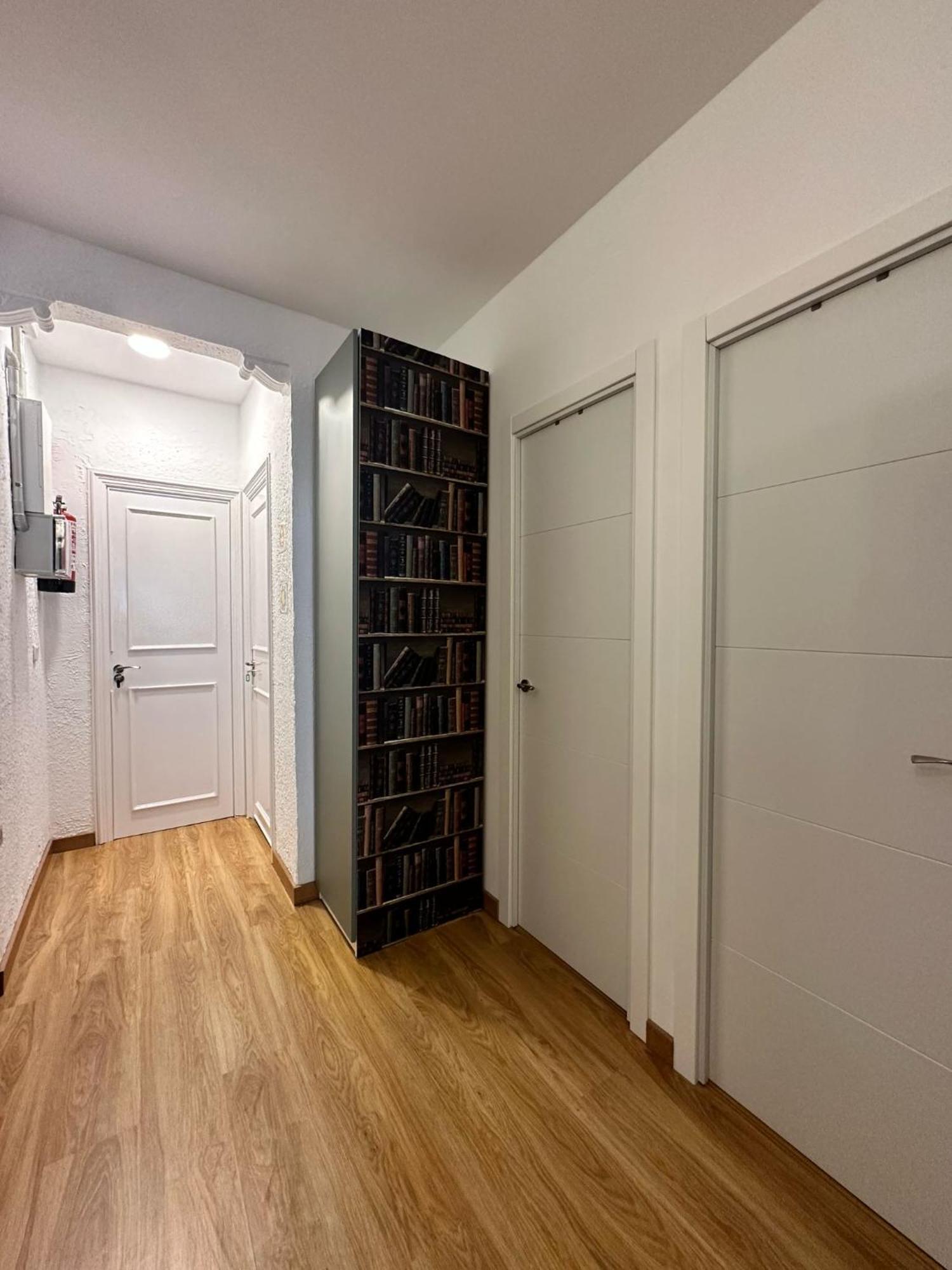 Mi Casa Es Tu Casa Appartement L'Hospitalet de Llobregat Buitenkant foto