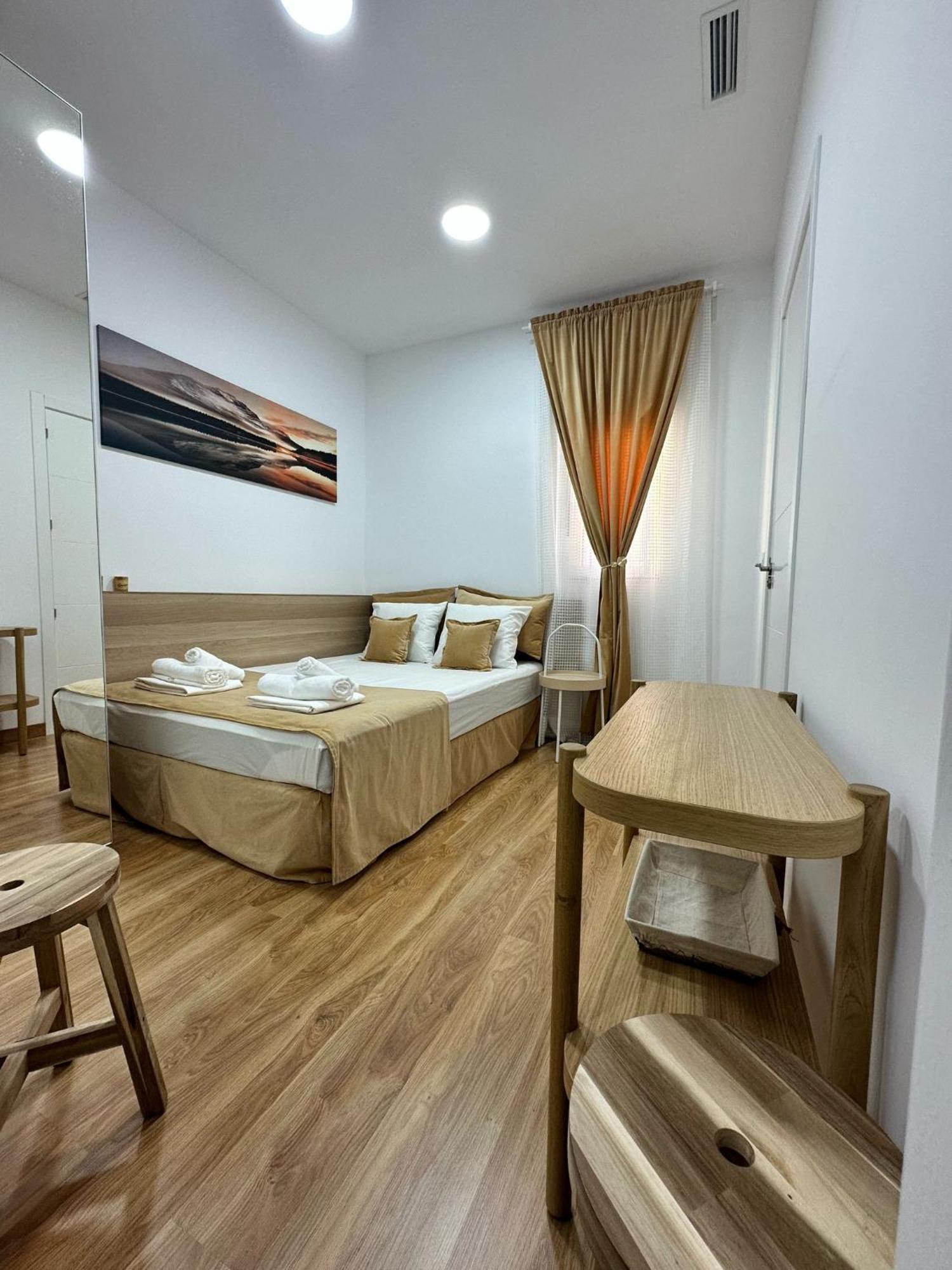 Mi Casa Es Tu Casa Appartement L'Hospitalet de Llobregat Buitenkant foto